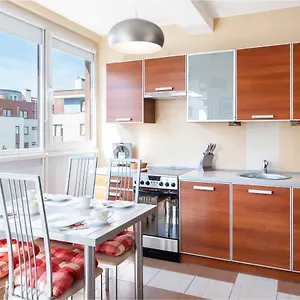 https://apartament-sloneczny-wylotowa.kolobrzeghotels.com